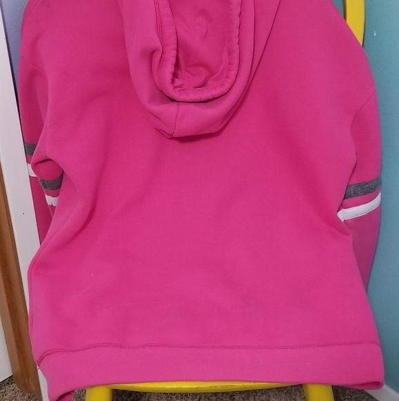 Womens Hollister Sweatshirt - Picture 2 of 4